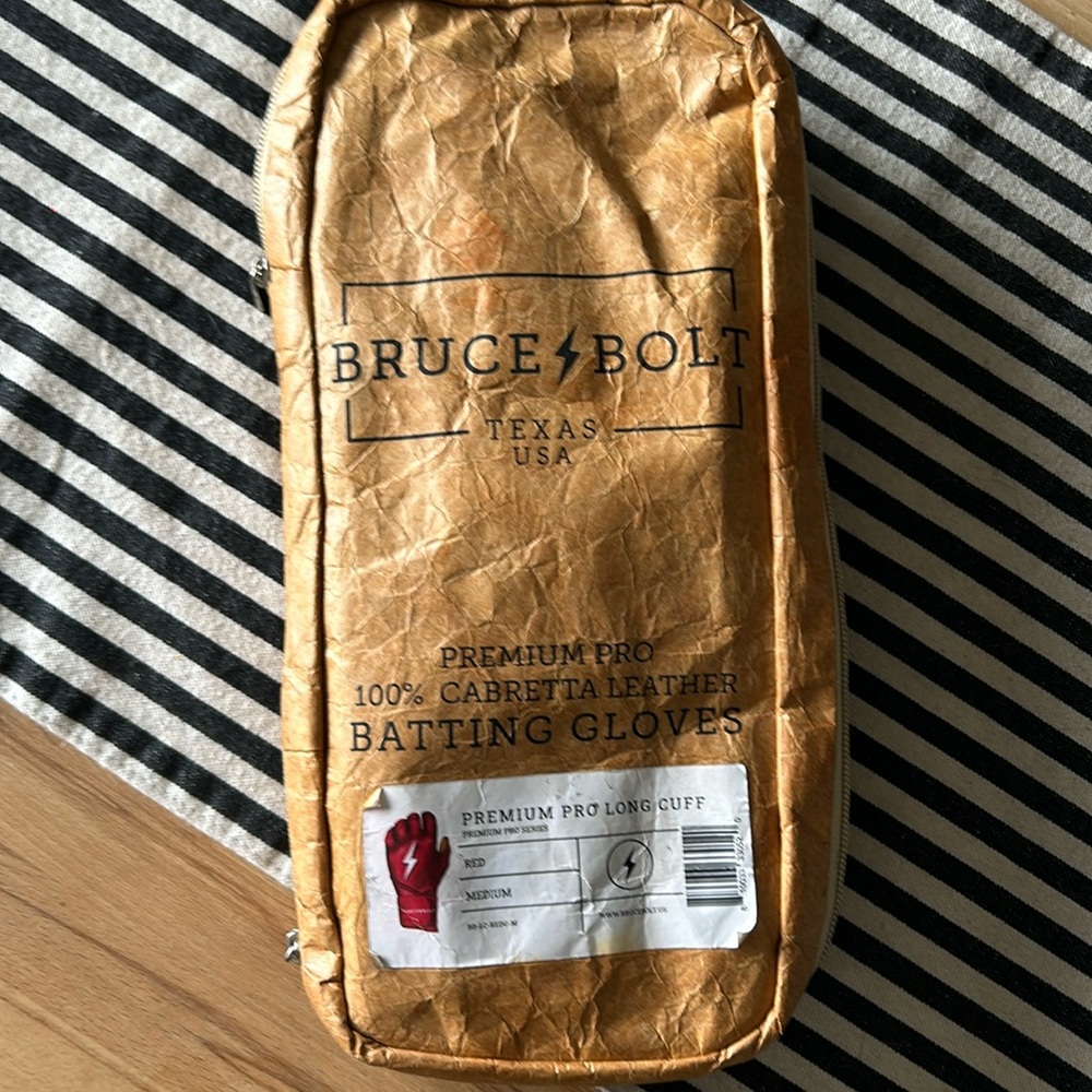 Bruce Bolt Premium Pro Long Cuff Baseball gloves